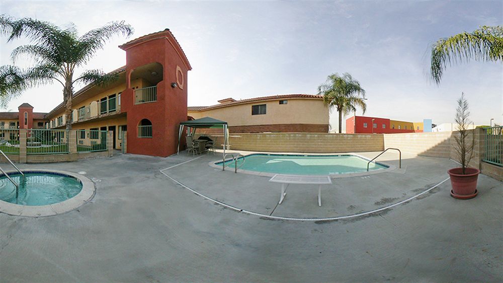 Travelodge By Wyndham Lynwood Eksteriør bilde